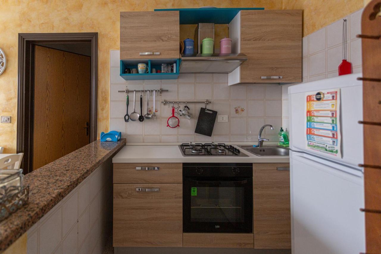 Appartamento A 150 M Dal Mare Climatizzato Con Bellissimo Patio Esterno Torre Pali Εξωτερικό φωτογραφία
