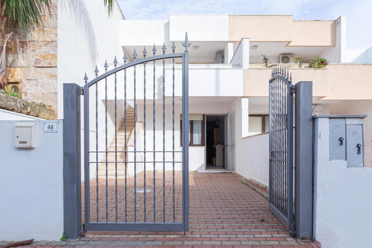 Appartamento A 150 M Dal Mare Climatizzato Con Bellissimo Patio Esterno Torre Pali Εξωτερικό φωτογραφία